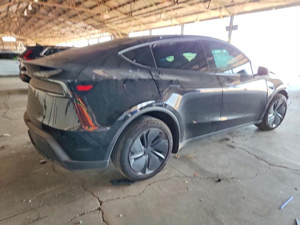 2026 TESLA MODEL Y 3
