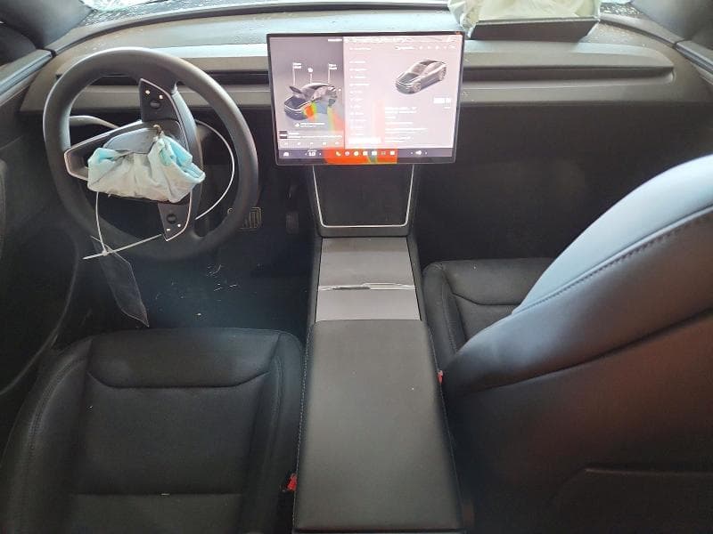 2026 TESLA MODEL Y 8
