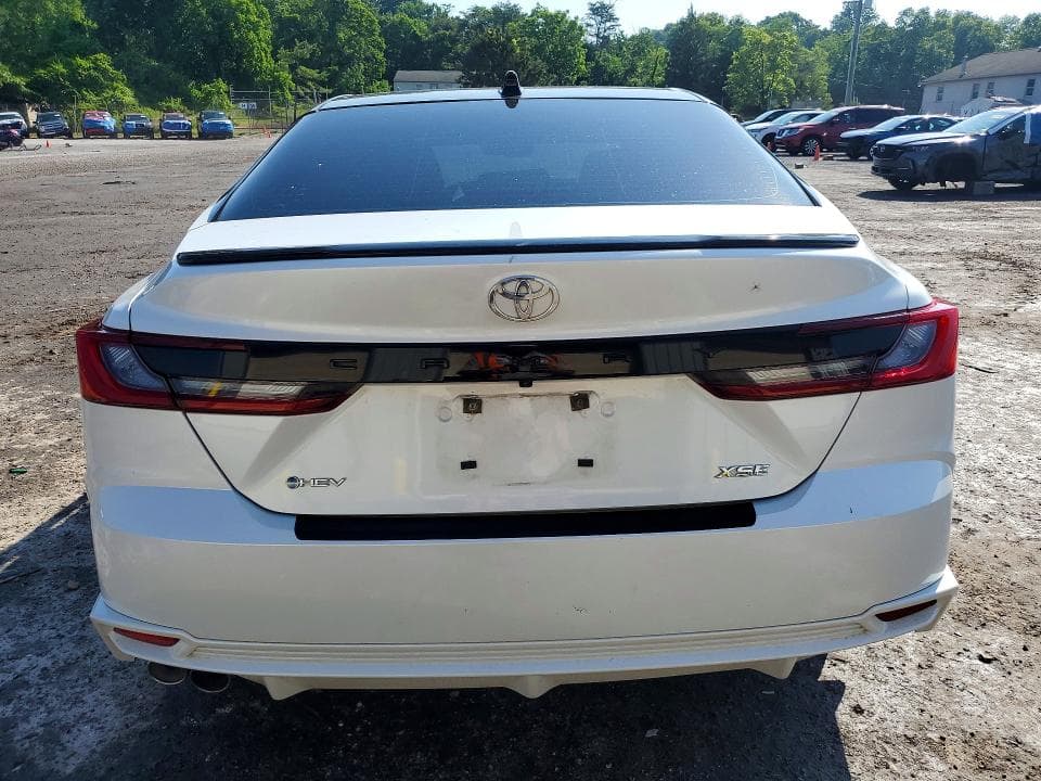 2025 TOYOTA CAMRY XSE 6