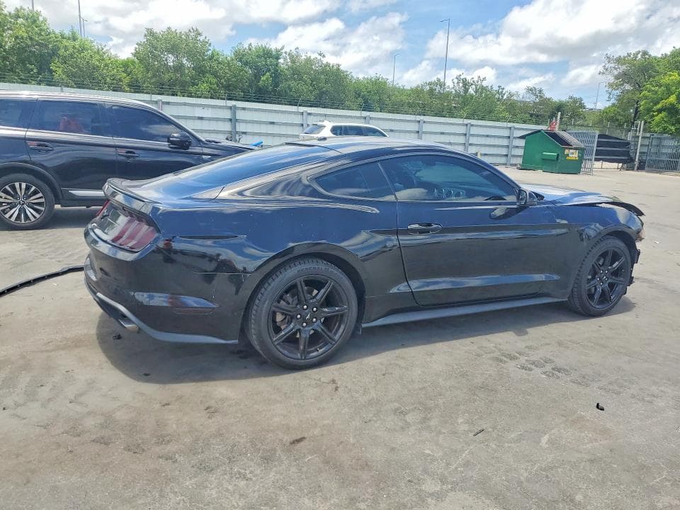 2018 FORD MUSTANG 3