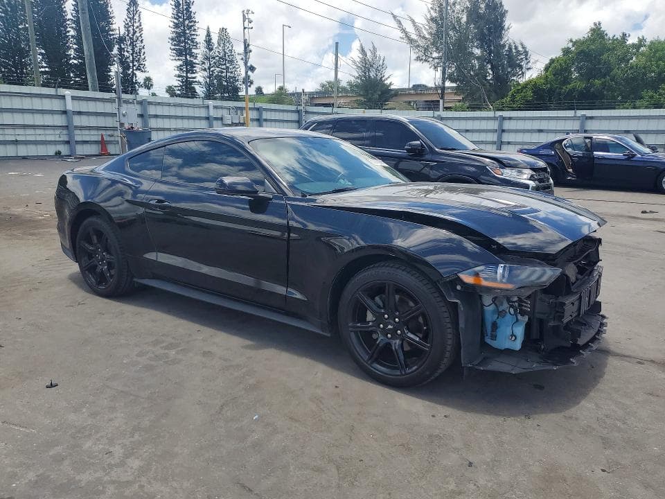2018 FORD MUSTANG 4