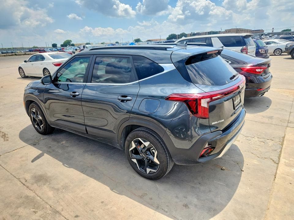 2025 KIA SELTOS EX 2