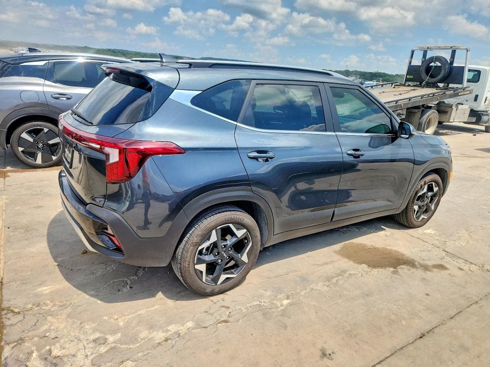 2025 KIA SELTOS EX 3