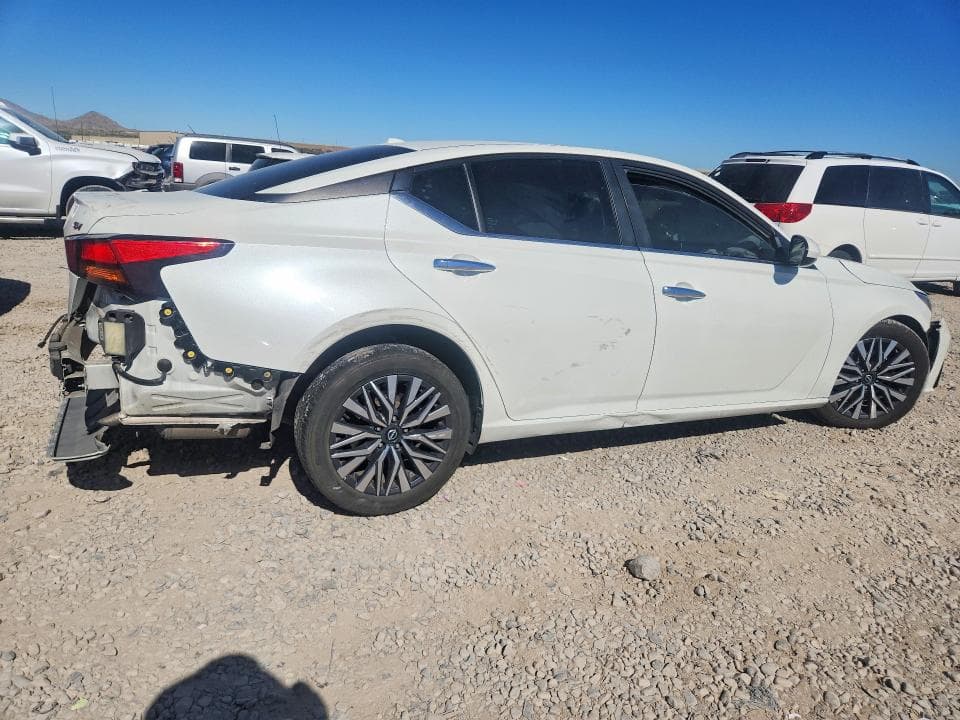 2023 NISSAN ALTIMA SV SV 3