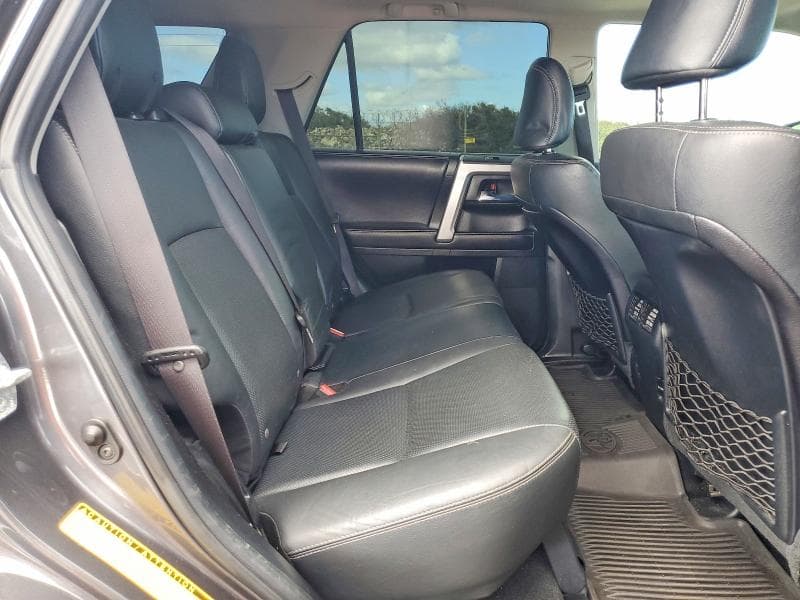2017 TOYOTA 4RUNNER SR5 11