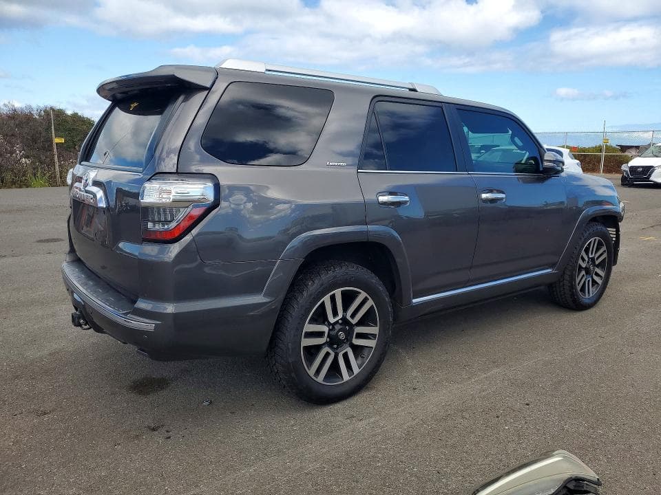 2017 TOYOTA 4RUNNER SR5 3