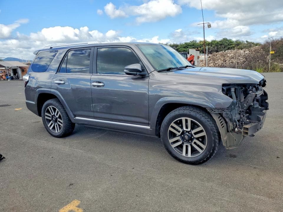 2017 TOYOTA 4RUNNER SR5 4