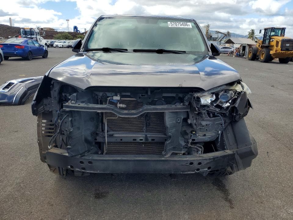 2017 TOYOTA 4RUNNER SR5 5