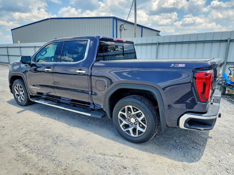2022 GMC SIERRA K1500 SLT 2