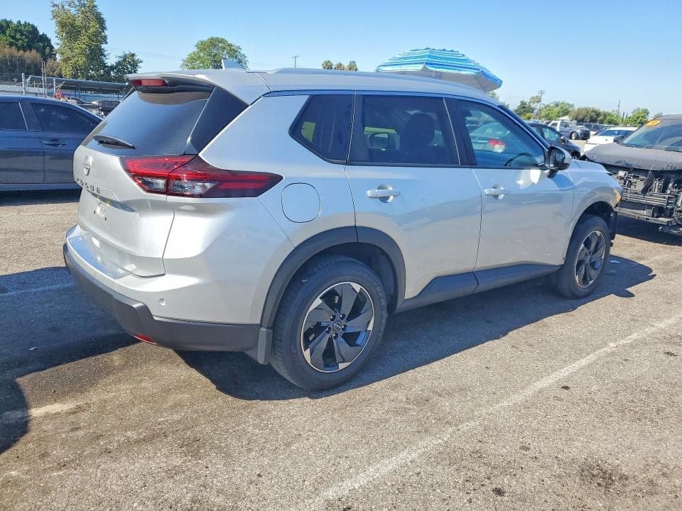 2025 NISSAN ROGUE SV 3