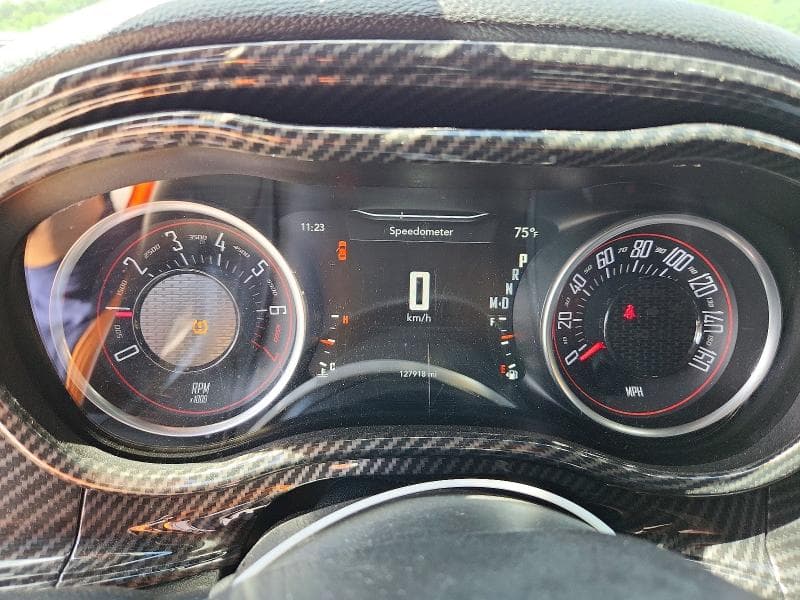 2016 DODGE CHALLENGER SXT 9
