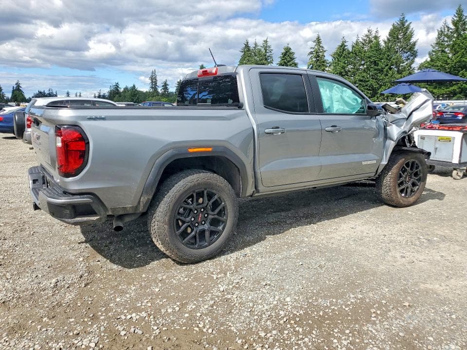 2025 GMC CANYON ELEVATION 3