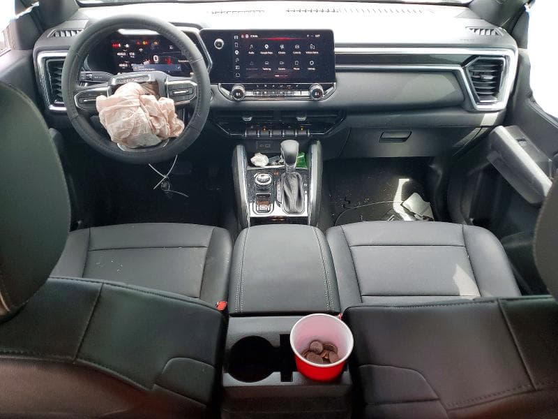 2025 GMC CANYON ELEVATION 8