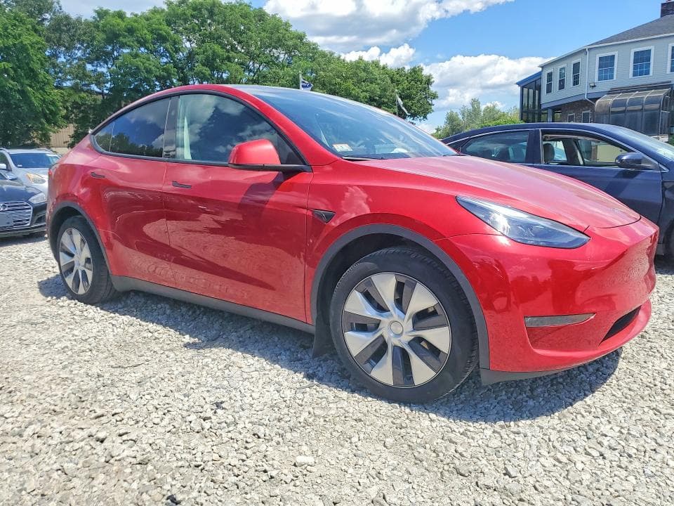 2023 TESLA MODEL Y 4