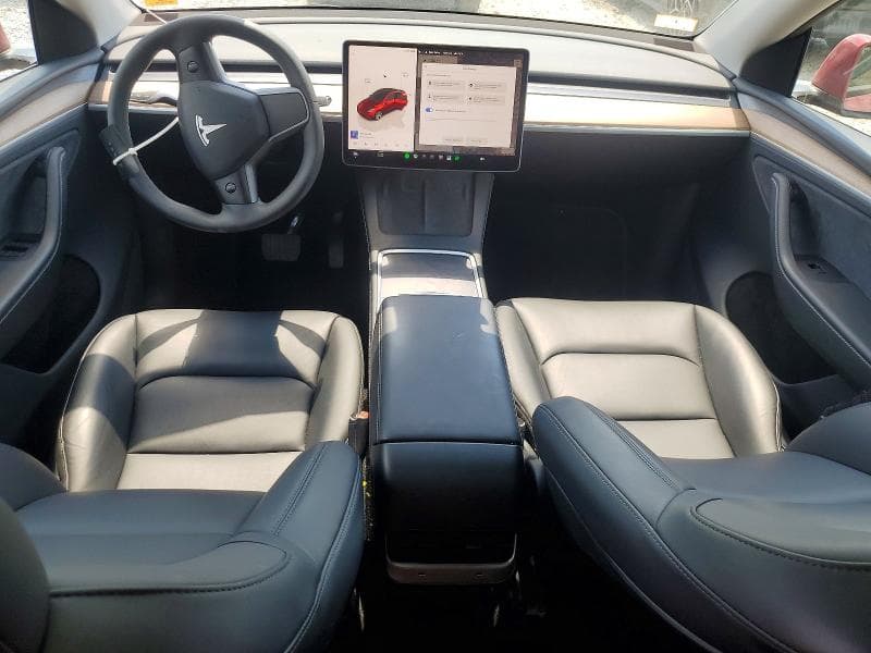 2023 TESLA MODEL Y 8