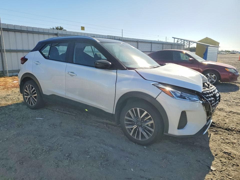 2024 NISSAN KICKS SV 4
