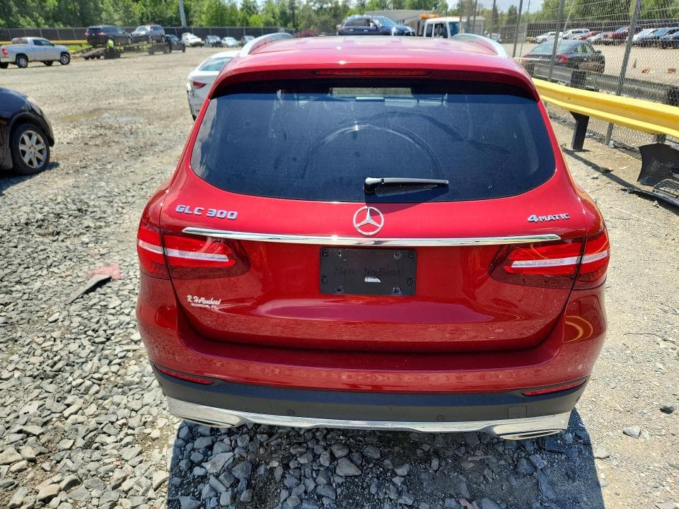 2018 MERCEDES-BENZ GLC 300 4MATIC 6