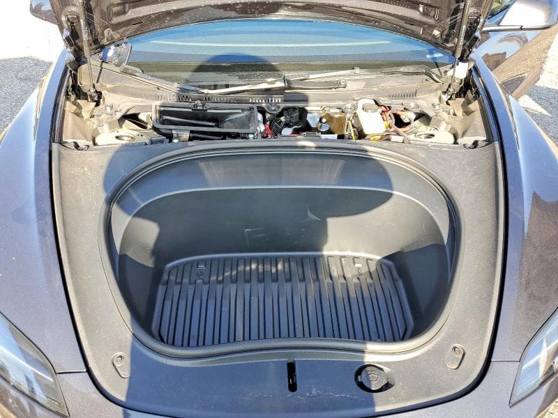 2026 TESLA MODEL 3 11