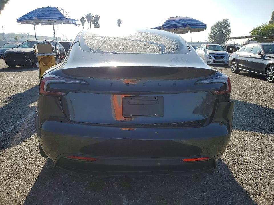 2026 TESLA MODEL 3 6