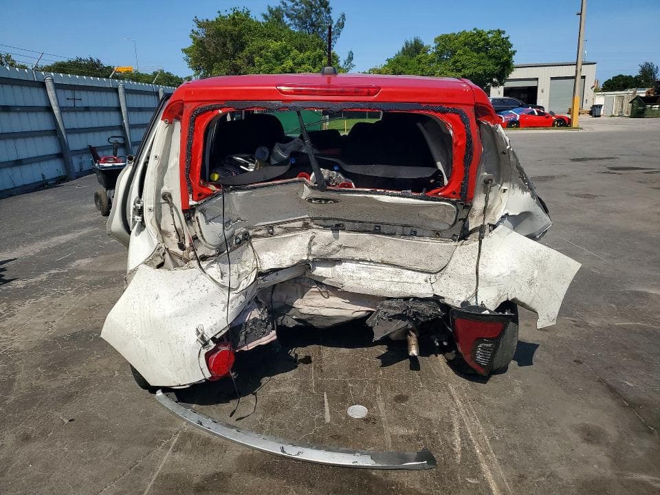 2017 KIA SOUL + 6