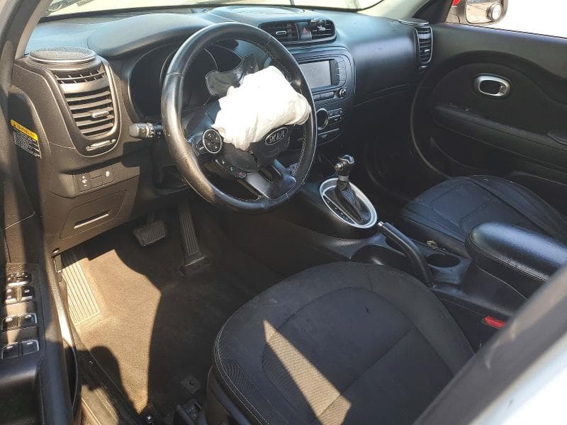 2017 KIA SOUL + 8