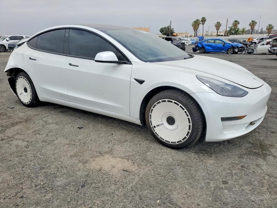 2023 TESLA MODEL 3 4