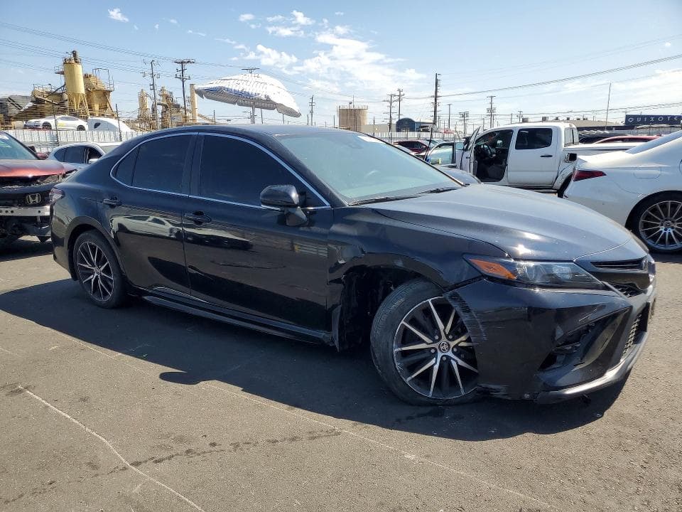 2024 TOYOTA CAMRY SE 4