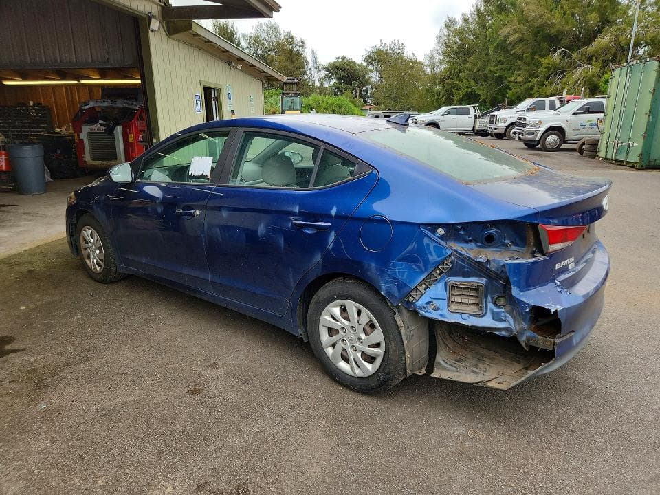 2017 HYUNDAI ELANTRA SE 2