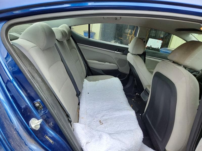 2017 HYUNDAI ELANTRA SE 10