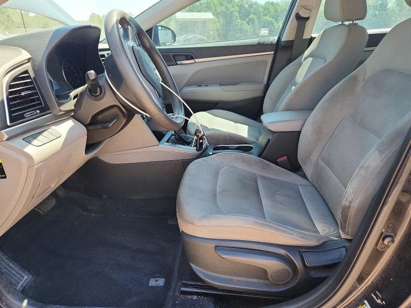 2017 HYUNDAI ELANTRA SE SE 8