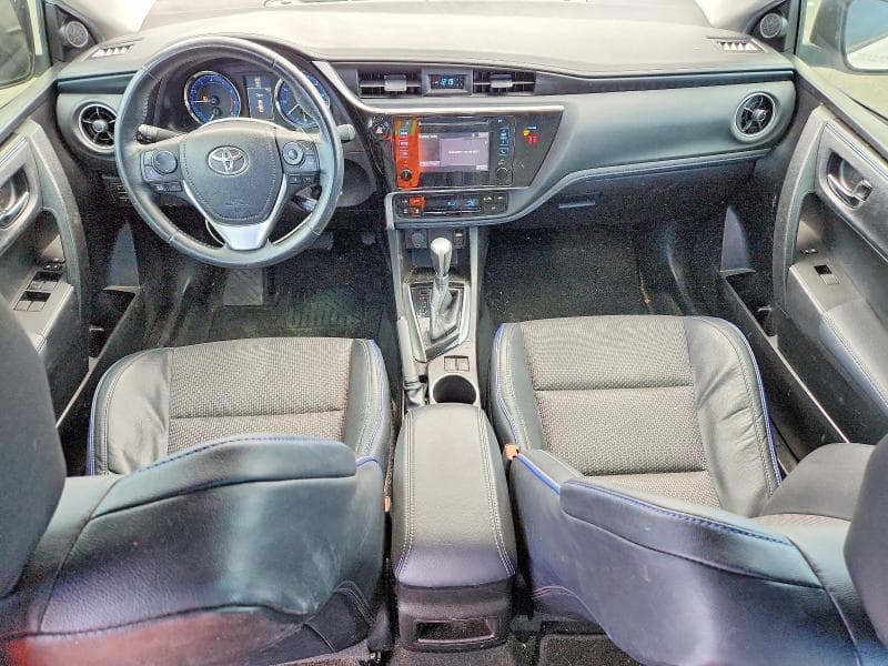 2019 TOYOTA COROLLA L L 8