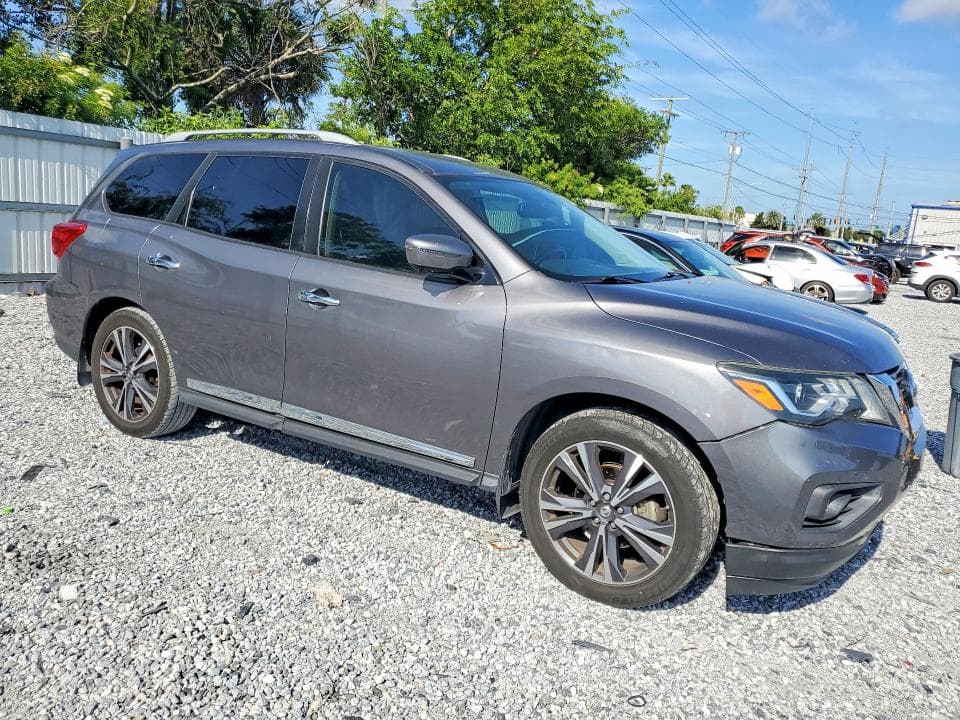 2017 NISSAN PATHFINDER PLATINUM PLATINUM 5