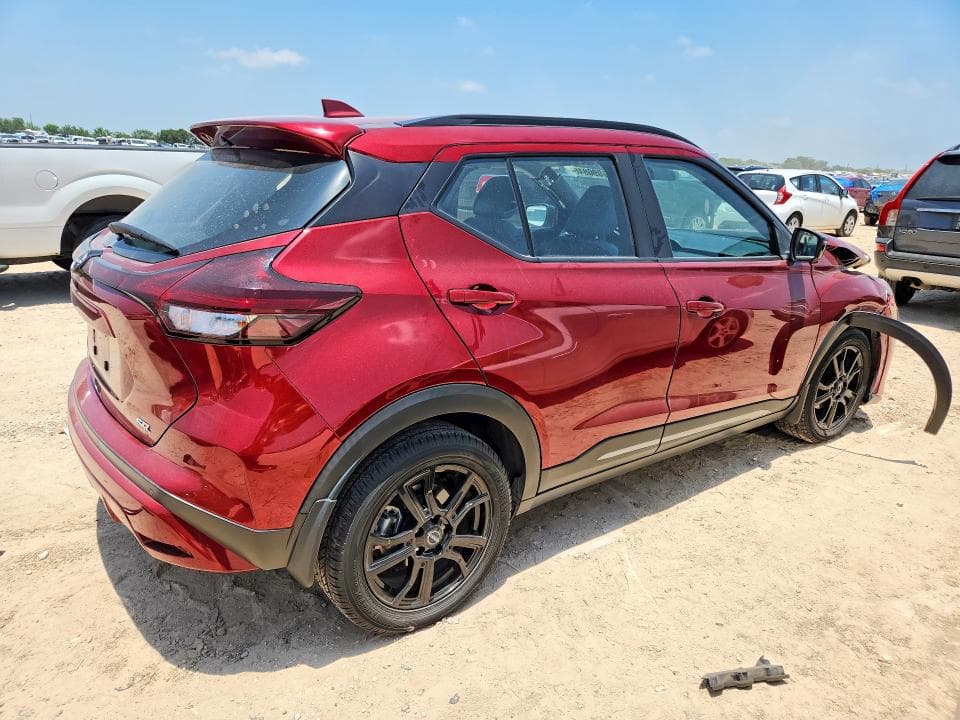 2022 NISSAN KICKS SR 3