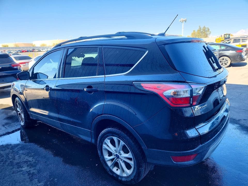 2017 FORD ESCAPE SE SE 3