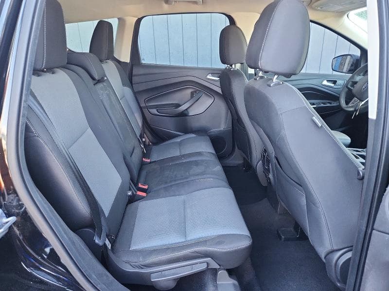 2017 FORD ESCAPE SE SE 11