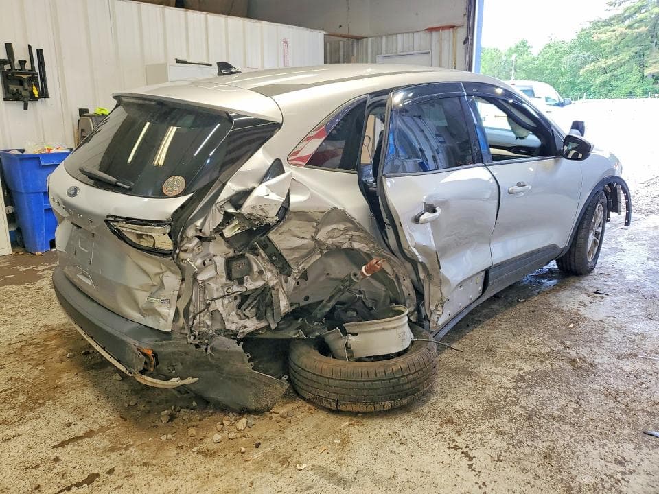 2020 FORD ESCAPE SE SE 3