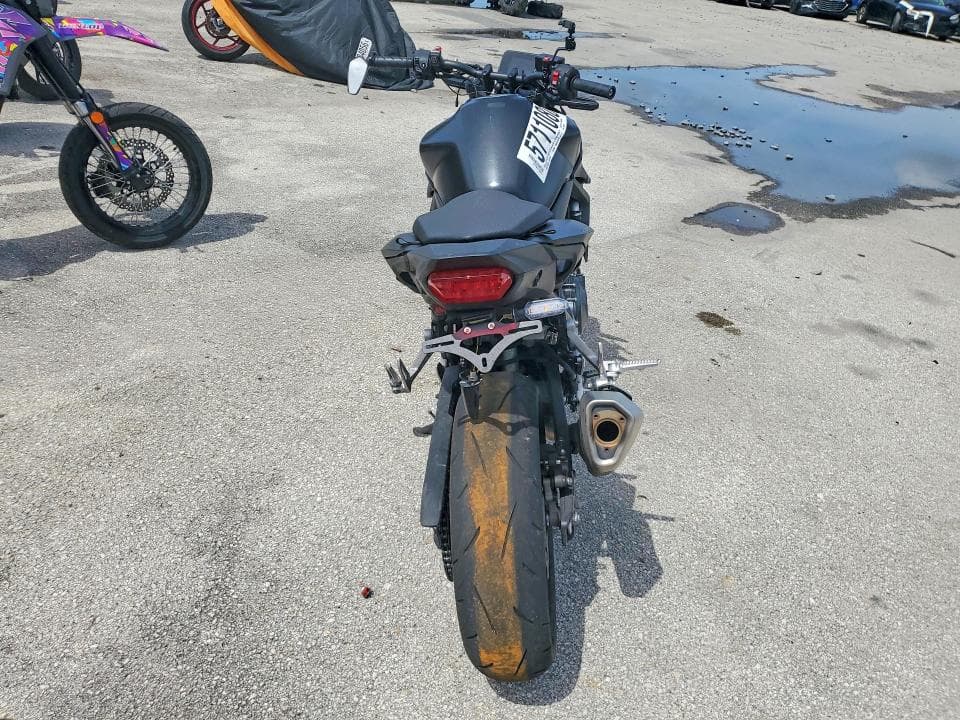 2025 HONDA CB750 A 4