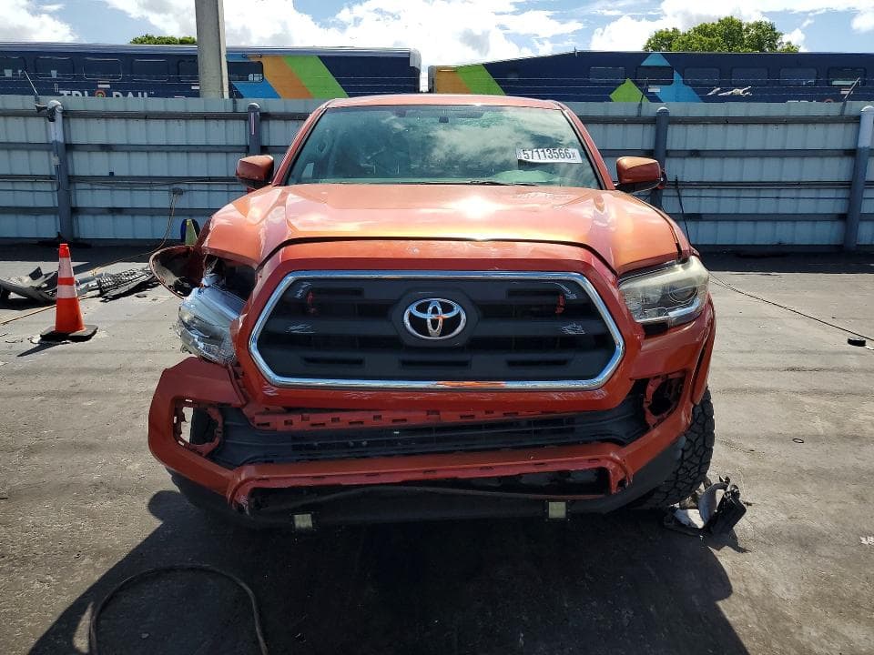 2017 TOYOTA 3RDSEAT 5