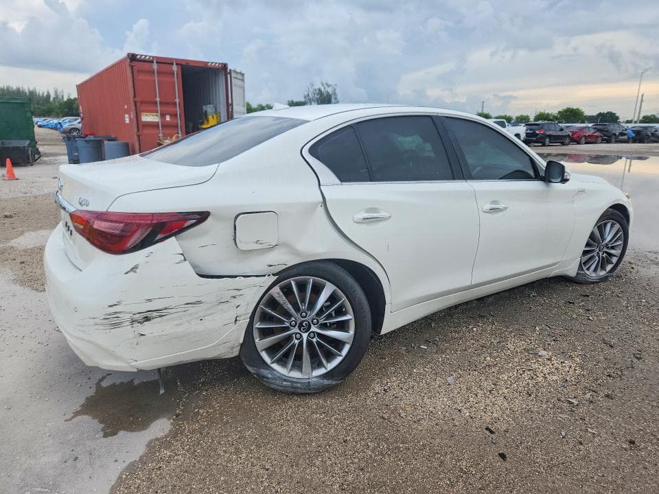 2023 INFINITI Q50 LUXE 3