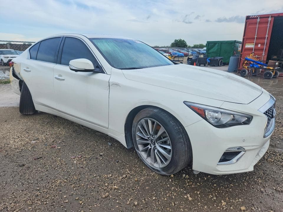 2023 INFINITI Q50 LUXE 4