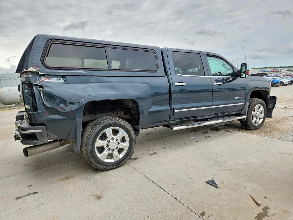 2017 CHEVROLET SILVERADO K2500 HEAVY DUTY LTZ 3
