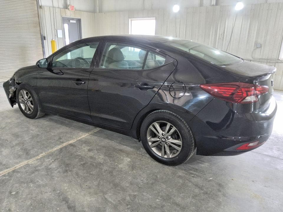 2019 HYUNDAI ELANTRA SE 2