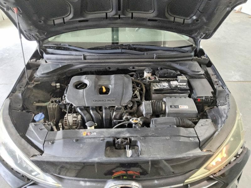 2019 HYUNDAI ELANTRA SE 11