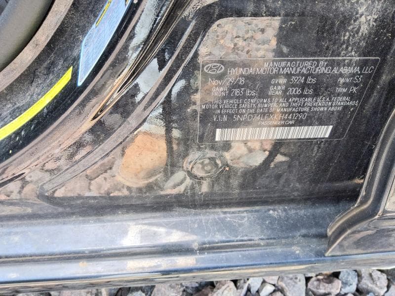 2019 HYUNDAI ELANTRA SE 12
