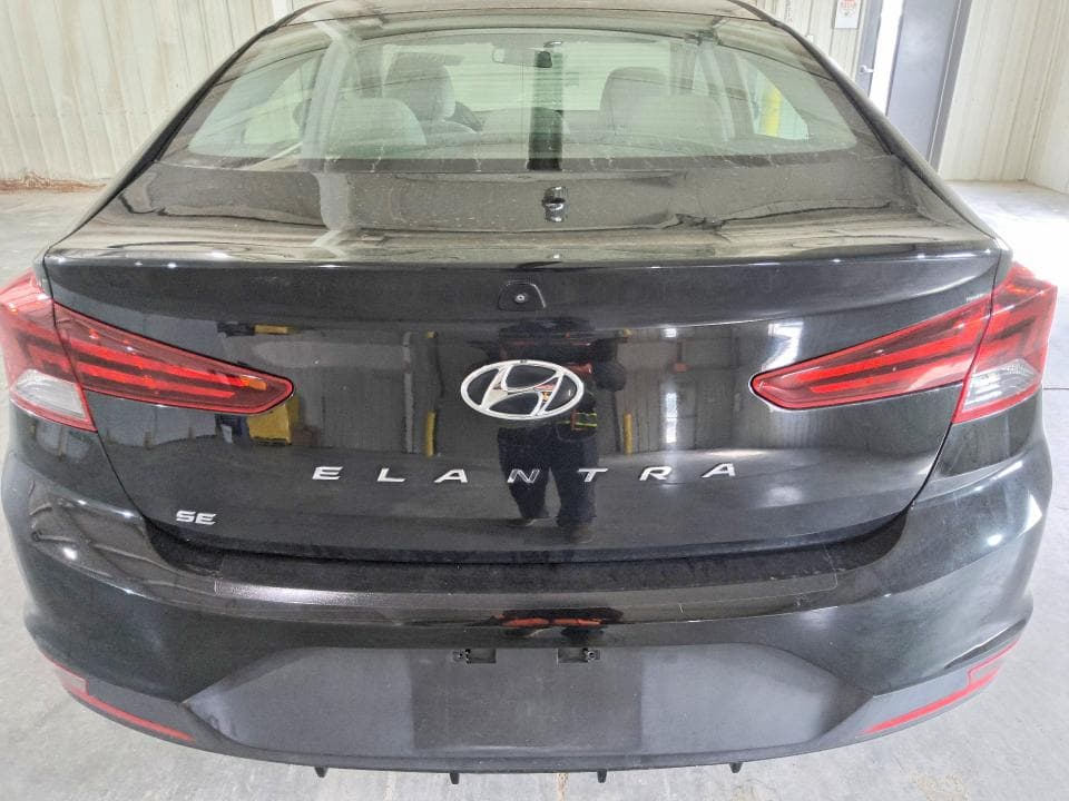 2019 HYUNDAI ELANTRA SE 6