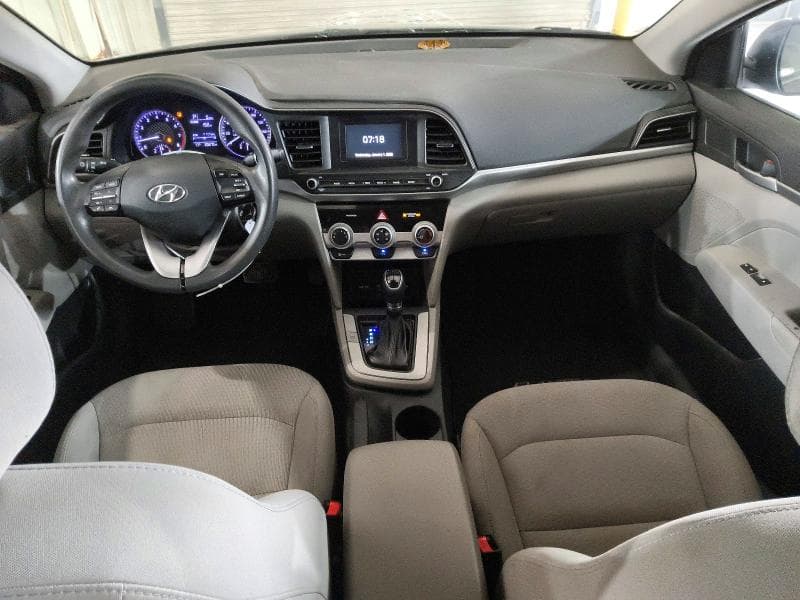 2019 HYUNDAI ELANTRA SE 8