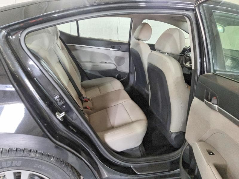 2019 HYUNDAI ELANTRA SE 10