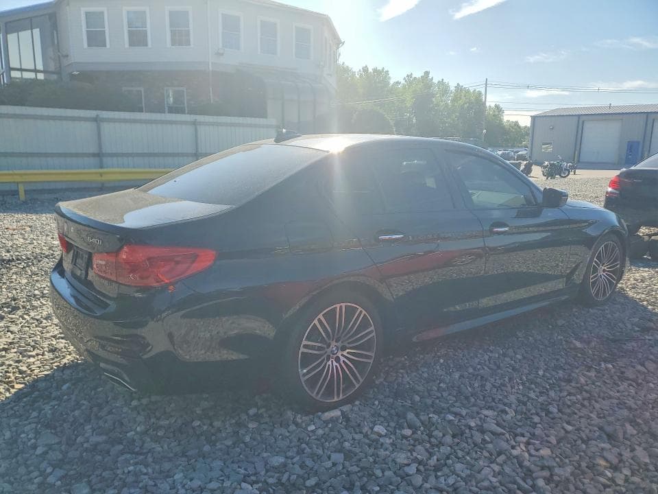 2017 BMW 540 XI 3