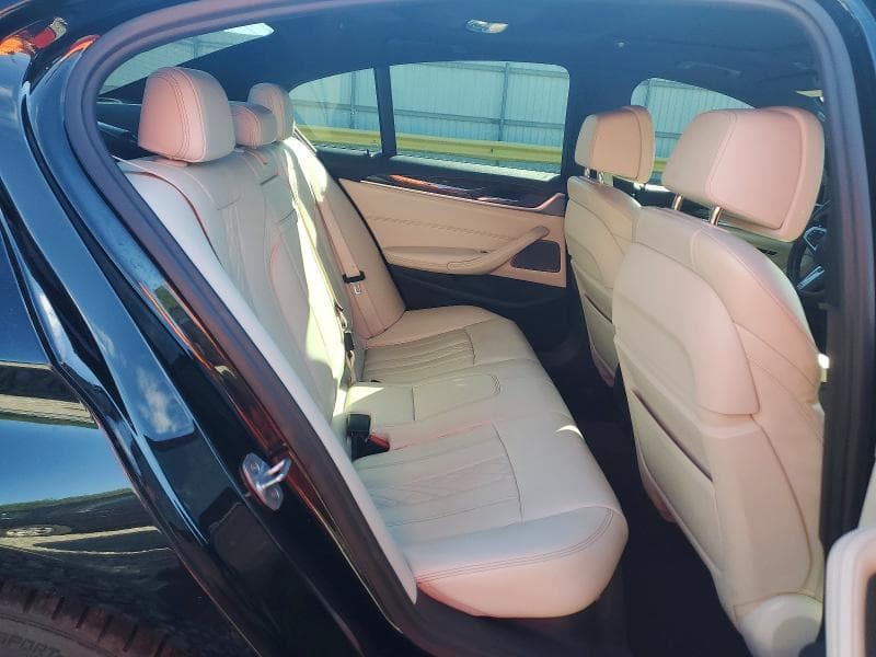2017 BMW 540 XI 10