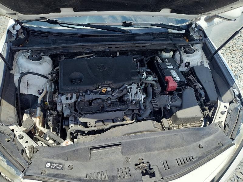 2018 TOYOTA CAMRY SE 11
